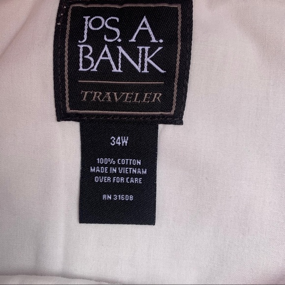 Jos. A Bank Traveler Shorts Manufacture lists Size as 34W. - Picture 2 of 4